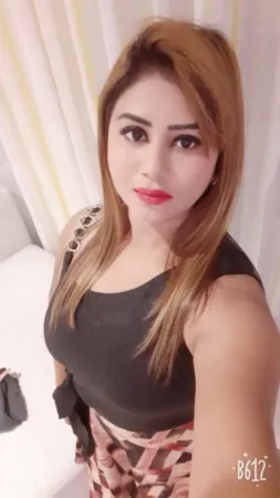 Ishita Rajouri Garden Call Girl Affordable And Cheapest